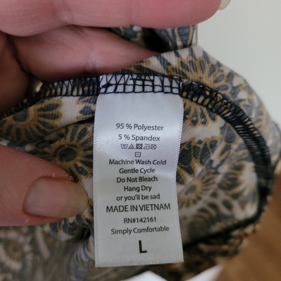 LuLaRoe Lindsay Kimono Cardigan Size L Beautiful Print like new - Picture 3 of 4